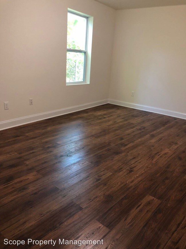 Foto del edificio - 1650 F St NE