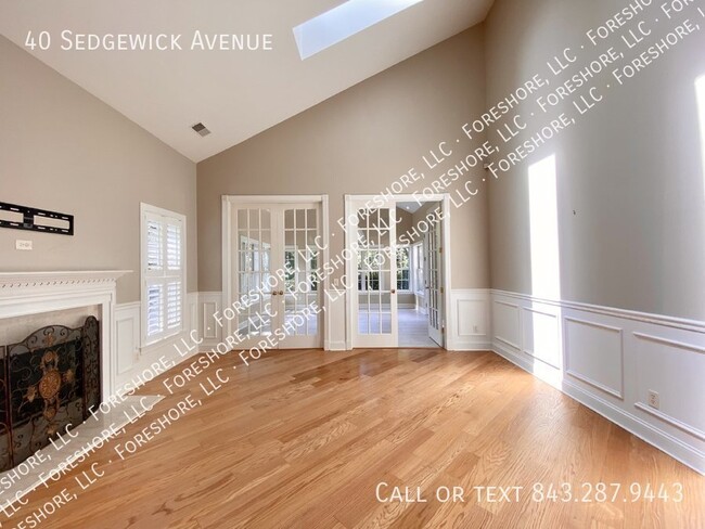 Building Photo - Hampton Hall Carriage House For Rent!