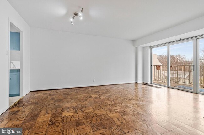 Foto del edificio - 560 N Street SW Unit UNIT N409