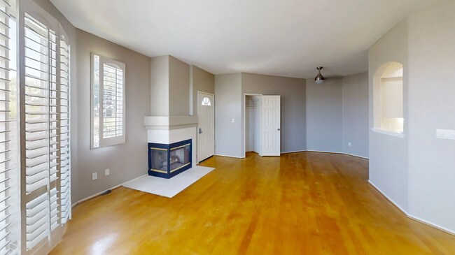 Building Photo - Adorable 2bd/2 bath in Anaheim Hills with a private patio in Anaheim Hills!