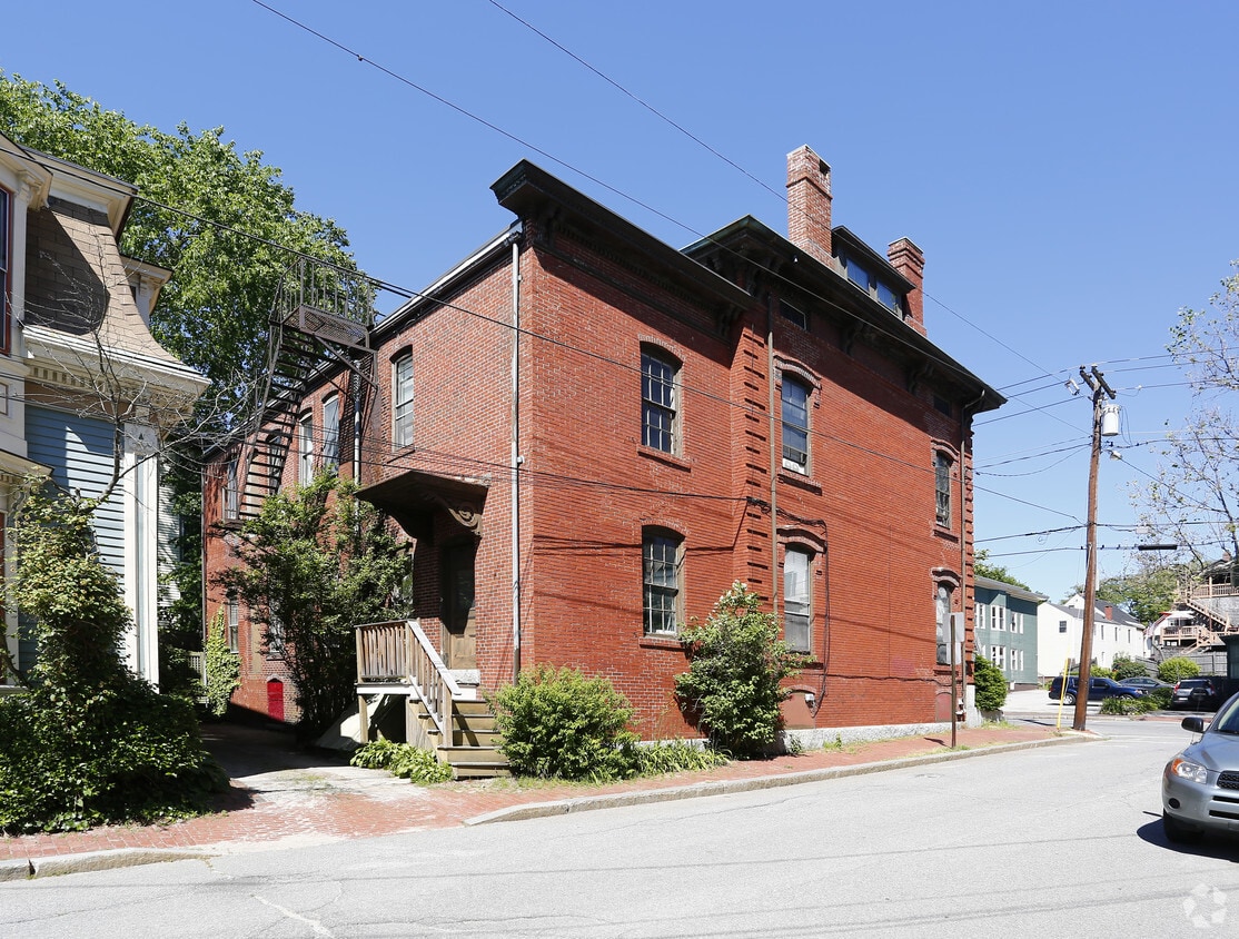 Building Photo - 262 Spring St