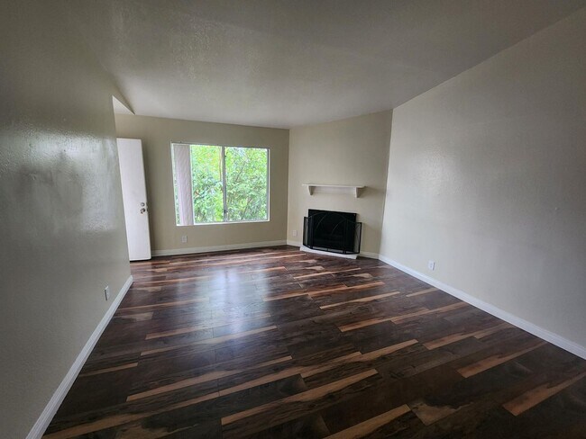 Building Photo - TERRACE2539