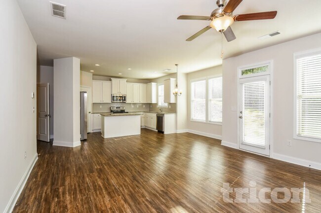 Foto del edificio - 504 Ireland Ln