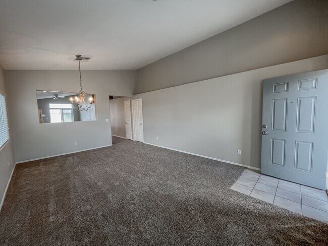 Building Photo - 6552 Playa De Carmen Way