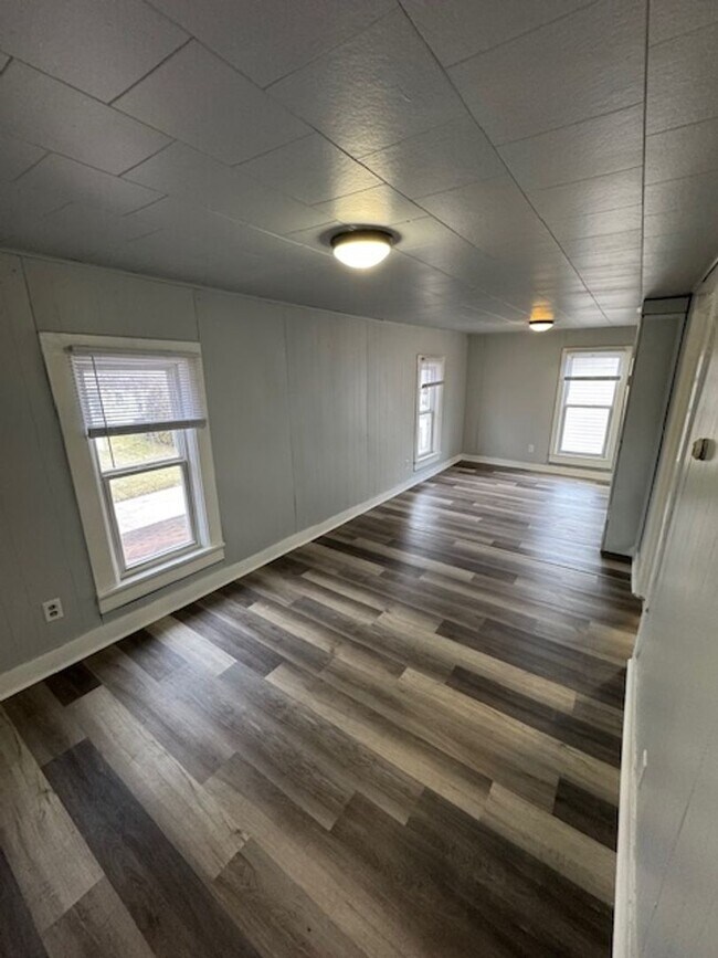 Foto del edificio - 207 W Grant St