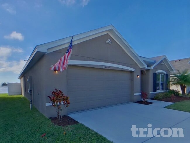 Building Photo - 2007 12th St SE