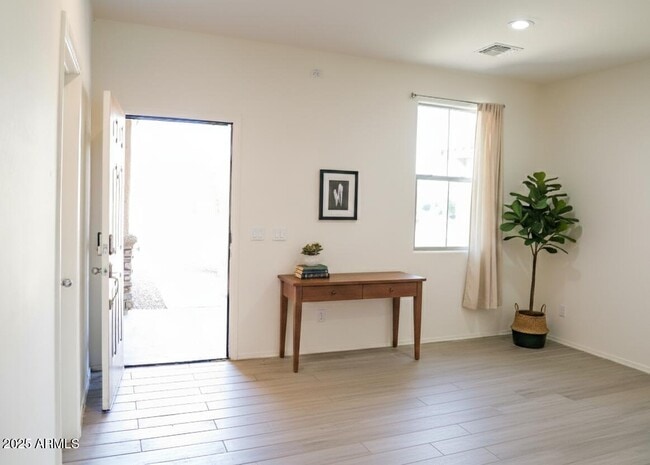 Foto del edificio - 7127 W Rancho Dr