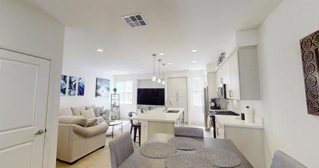 Building Photo - 1150 Via Lucero