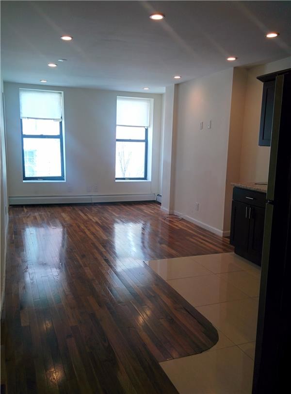 Foto del edificio - 1358 Herkimer Street