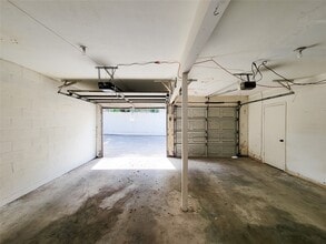 Building Photo - 2243 W Alabama St