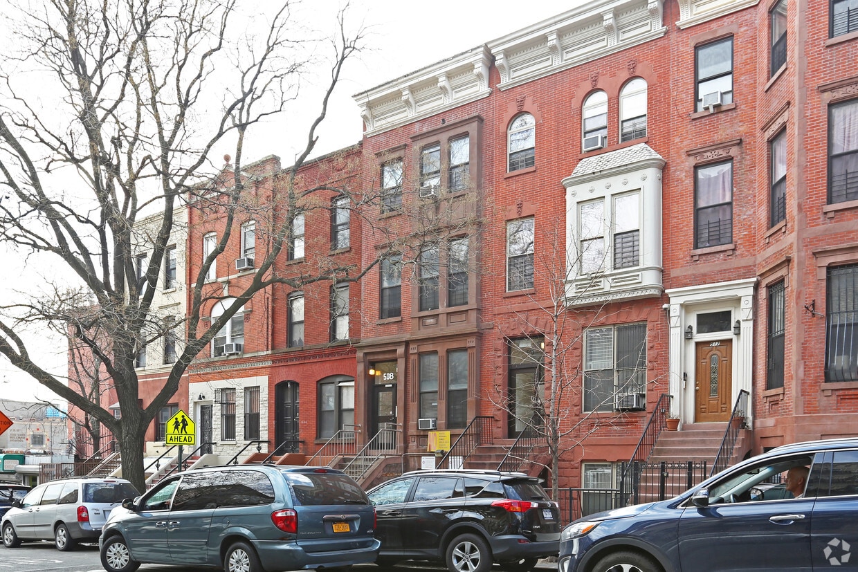 Primary Photo - 508 W 168th St
