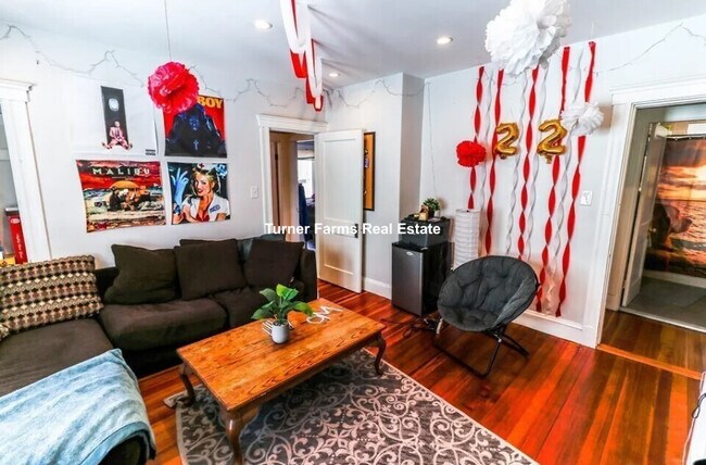 Foto del edificio - 45 Bowdoin St