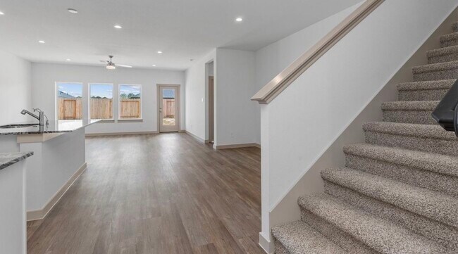 Building Photo - 1039 Great Barracuda Ln
