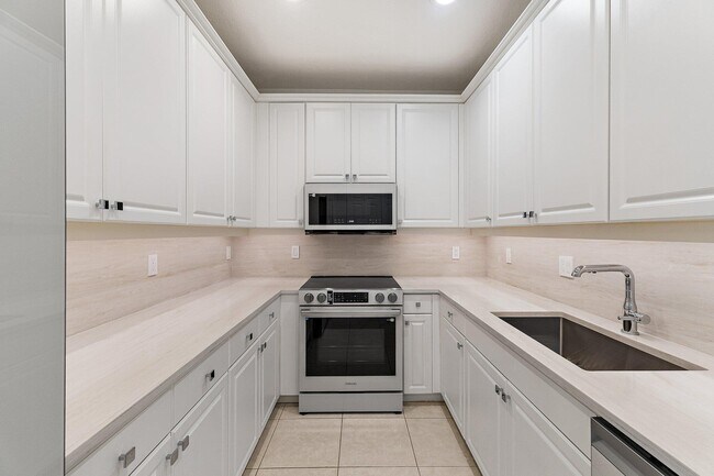 Foto del edificio - 4273 E Main St