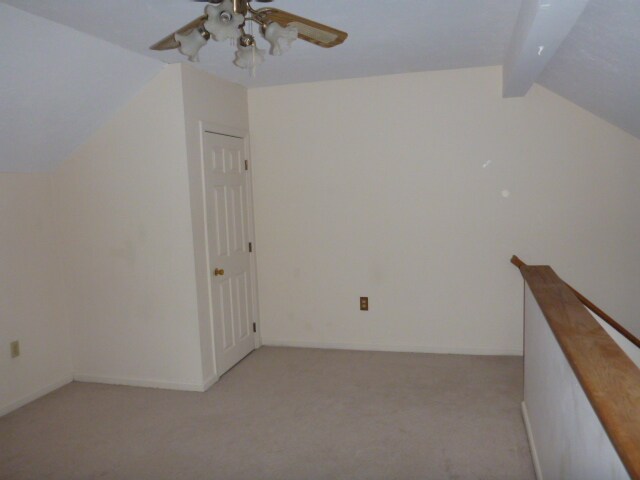 Building Photo - 325 Circle Rd