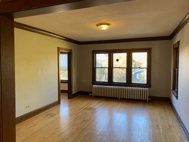 Foto del edificio - 2613 E 24th St