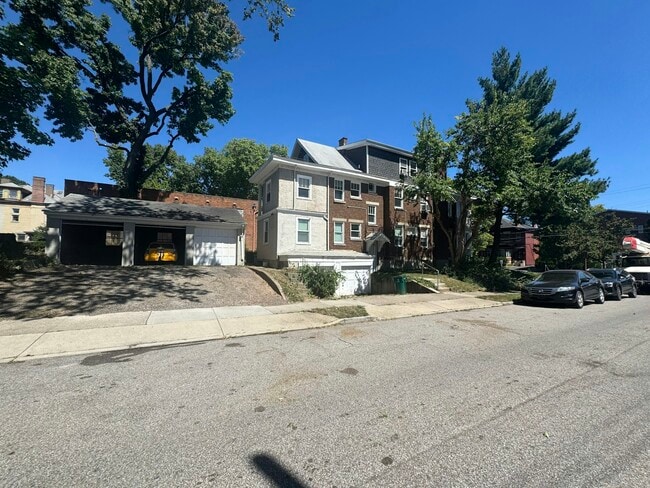 Building Photo - 3431 Telford St