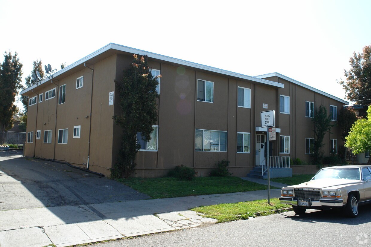 Foto del edificio - 2227 Bonar St