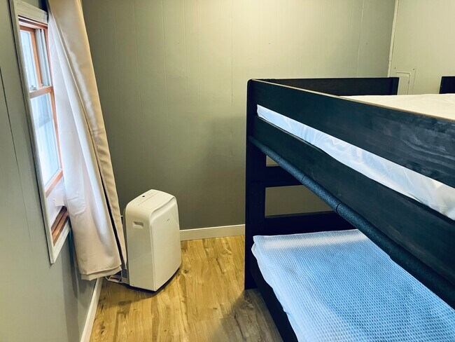 Foto del edificio - 99 N Broadway