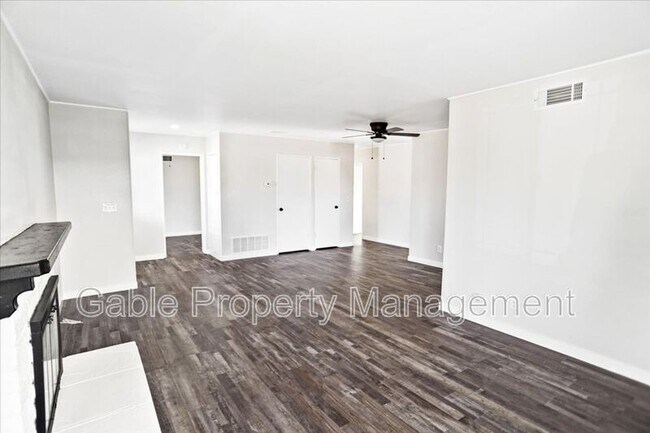 Foto del edificio - 20810 Cedarfalls Dr