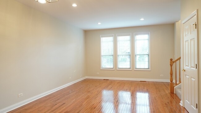 Building Photo - 2664 Goldenrod Ln