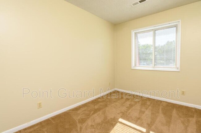Foto del edificio - 2250 S Oliver Ave