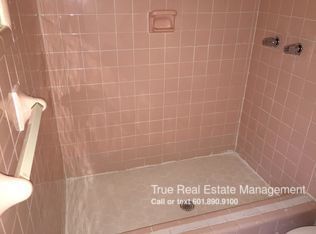 Building Photo - 3045 Suncrest Dr