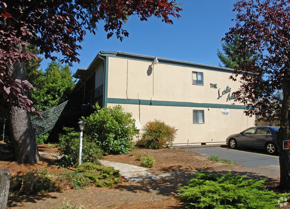 Foto del edificio - The Leslie Ann Apartments