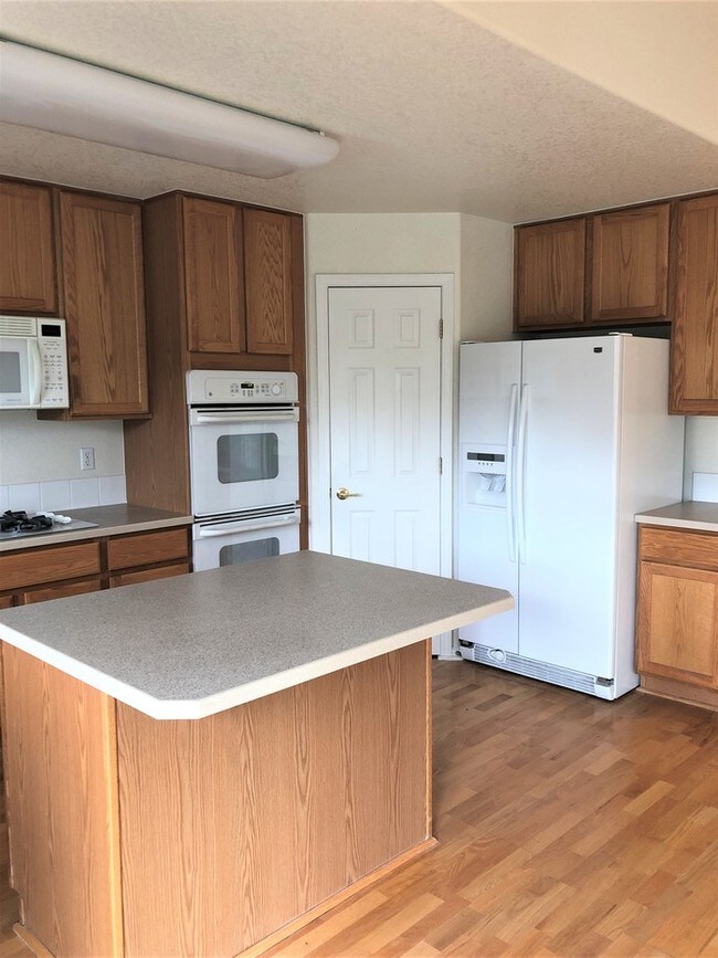 Foto del edificio - 3194 WILLOWRUN DRIVE