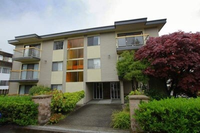 Primary Photo - Crown Apartments