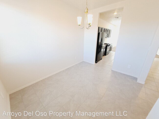 Foto del edificio - 3 br, 2 bath House - 907 Desert Senna Ave SW