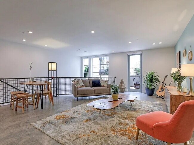 Foto del edificio - "Spacious 1-Bed, 2-Bath Gem in San Francisco's Heart – Your Urban Sanctuary Awaits!"