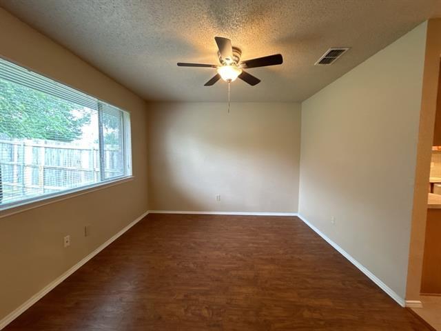 Foto del edificio - 2412 Amber Hill Ln