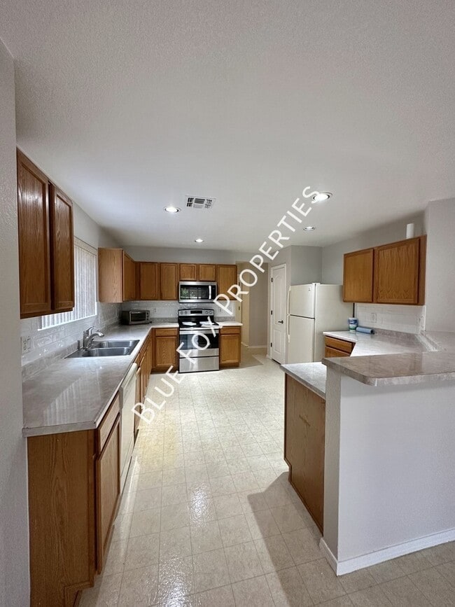 Building Photo - 1082 W Sea Lion Dr