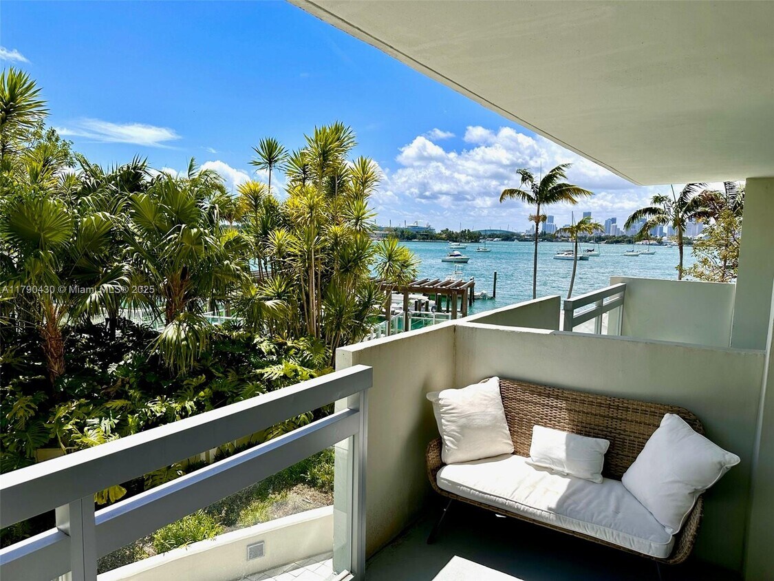 Foto principal - 1500 Bay Rd