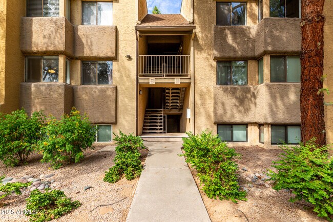 Foto del edificio - 18811 N 19th Ave