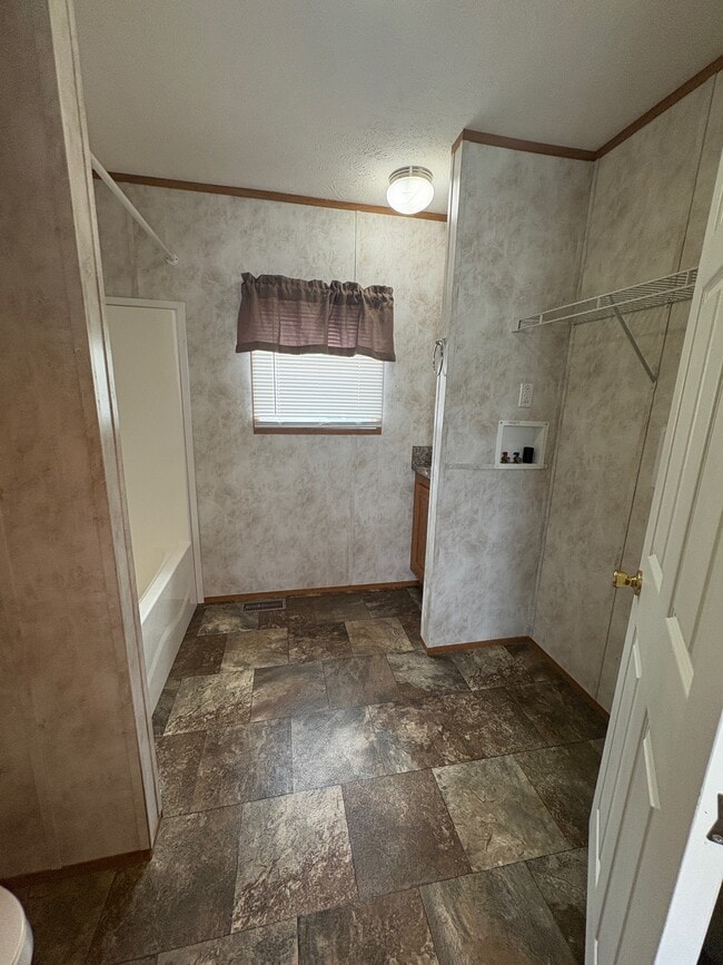 Building Photo - 45 Mantua Grove Rd