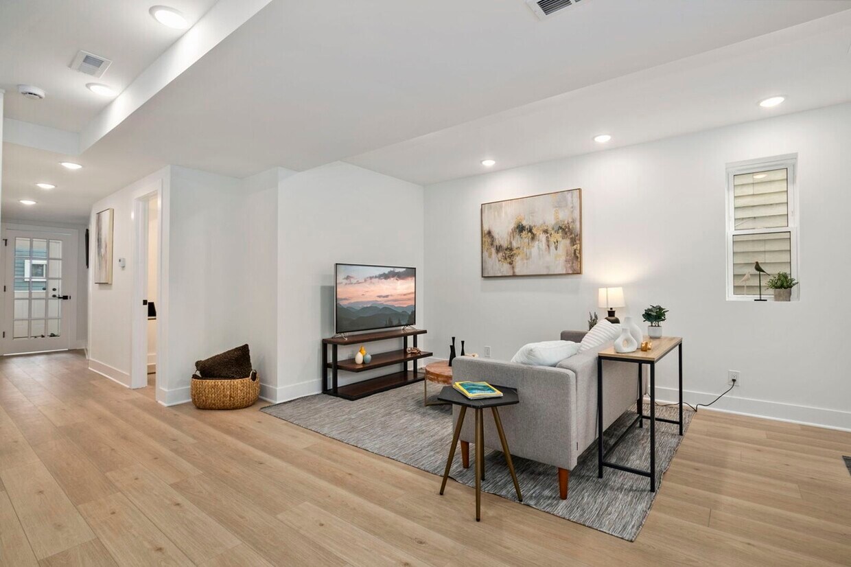 Foto principal - 3104 N Sacramento Ave