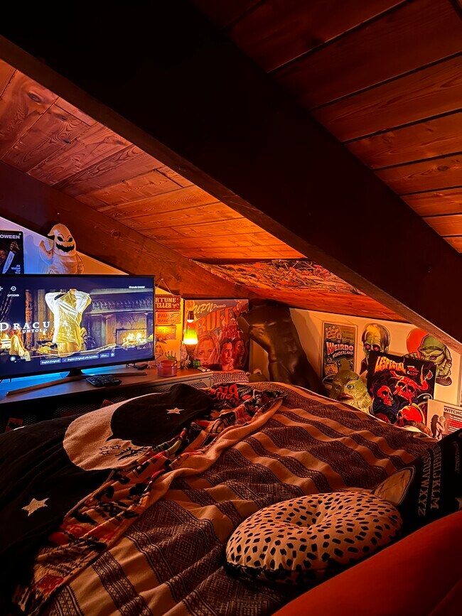 Foto del edificio - 12 Hillside Ln