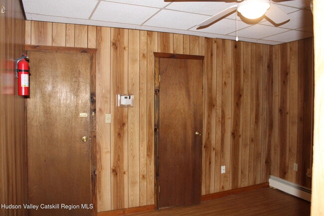 Building Photo - 125 S Ohioville Rd