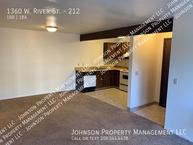 Building Photo - River Terrace Apartments: Affordable Downt...