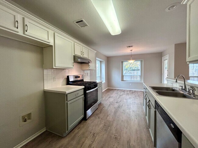 Building Photo - 1104 Doras Dr 78660 | 3 bed 2.5 bath 2 car...