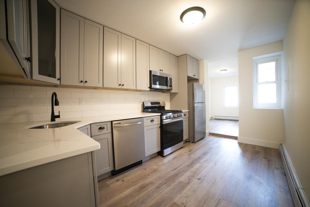 Foto principal - 206 48th St