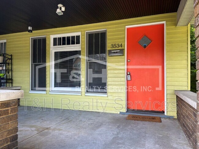 Foto del edificio - 3534 N College Ave