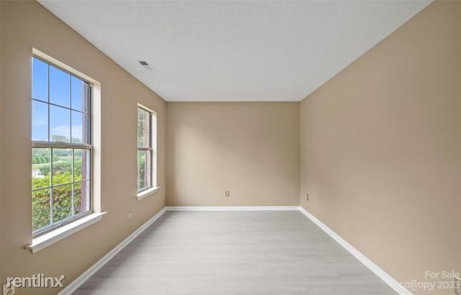 Building Photo - 4 br, 2 bath House - 5807 i Creft Circle