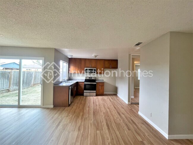 Building Photo - 414 Honker Ln