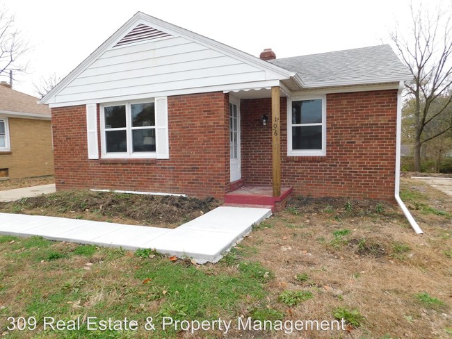 Building Photo - 1106 E War Memorial Dr