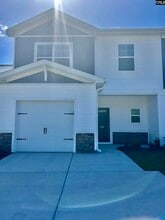 Building Photo - 264 S Lake Ct