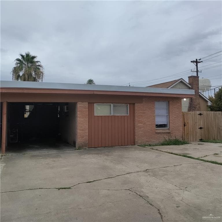 1012 N Glasscock Rd, Mission, TX 78572 Room for Rent in Mission, TX