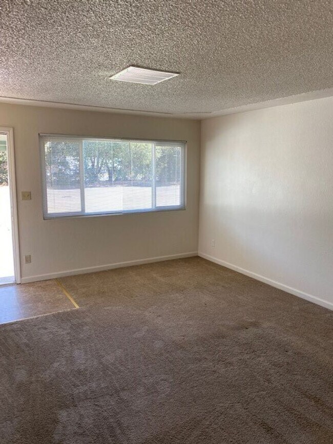 Foto del edificio - HE281